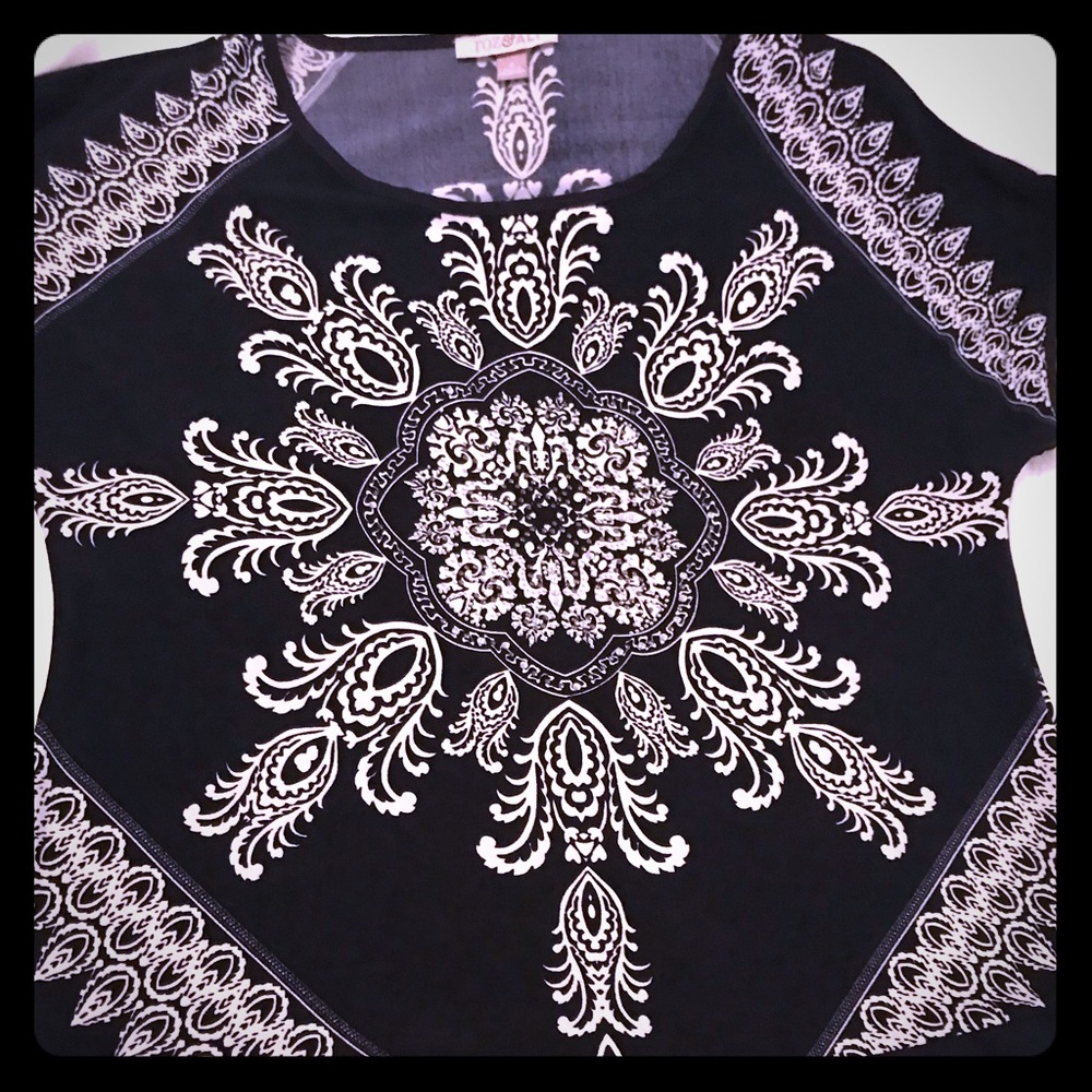 Women’s blouse